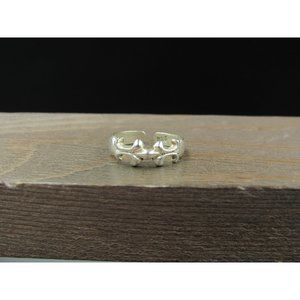 Size 2.75 Sterling Silver Unique Pattern Toe Band Ring Vintage Statement